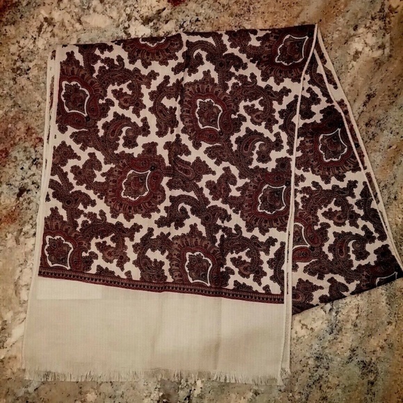 Marshall Fields 100% Wool Paisley Scarf 10x52"